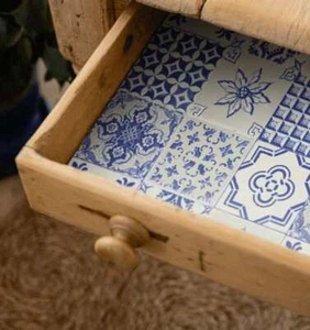 NEROLI & YLANG YLANG Scented Drawer Liners with a Portuguese Tile Pattern - Picture 1 of 8