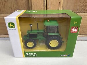 BRITAINS JOHN DEERE 3650 TRACTOR - SECOND EDITION - BRAND NEW - 42904
