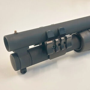 Mossberg 500 590 series picatinny rail mount mossberg Magazine tube adapter blk.