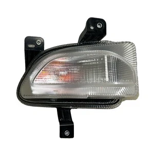 2015-2018 Jeep Renegade Front Right Park/Turn Signal 521777740 OEM - Picture 1 of 9