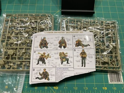 WW#2, JUEGO DESTRUCTOR DE INFANTERÍA ALEMÁN Kit Modelo Plástico, Escala 1:35 2 juegos 1 tarjeta Foto 1 de 4