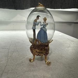 RARE Franklin Mint Limited Edition Disney's Cinderella Glass Dome Footed Egg - Picture 1 of 5