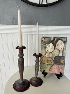 JUEGO DE DOS CANDELABROS DE METAL MACIZO DE ACERO, 12" Y 9,5" - Imagen 1 de 2