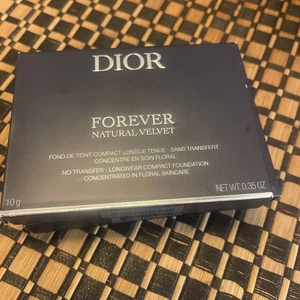 Christian Dior Forever Natural Velvet Foundation ~ 5N Neutral ~ 10 g - Picture 1 of 2