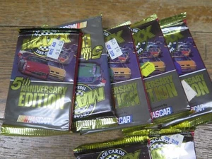 1988-1992 MAXX NASCAR RACING CARDS 5° ANNIVERSARIO SIGILLATE 7 CONFEZIONI - SIGILLATE - Foto 1 di 5