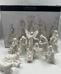 Nativity Scene Landon Tyler Full Set of 11 Pieces White Porcelain w Gold Ex Cond - Picture 1 of 8