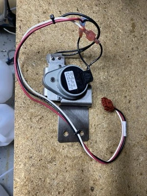 MONTAJE MOTOR PUERTA MIDMARK M11 RPI #MIA180 Foto 1 de 4