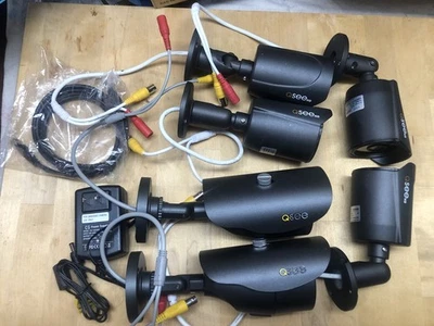 Lote de sistema de seguridad y cámara Q SEE. DVR’s, cámaras, cables. Foto 1 de 4