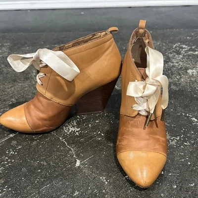 Anthropologie Pilcro and the Letterpress botín satinado con cordones estilo Gwen 7 Foto 1 de 4