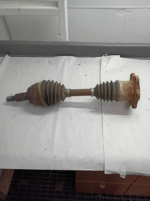 GMC Yukon XL 2000 5,3 L 4x4 conjunto de eje articulado CV delantero izquierdo Foto 1 de 4