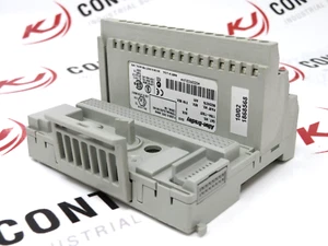 Allen-Bradley 1794-TB3T Flex I/O Terminal Base 3-Wire Temp - Picture 1 of 5