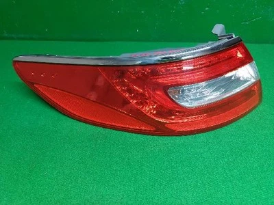 Hyundai Azera Grandeur HG 2014 luz trasera izquierda Foto 1 de 4