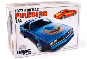 1/25 MPC 1977 Pontiac Firebird Trans Am Plastic Model Kit - Picture 1 of 1