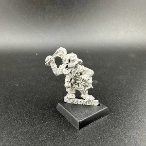Warhammer Fantasy: Skaven- Slinger Clanrat W/ Sling (Metal) 25A2247 - Picture 1 of 2