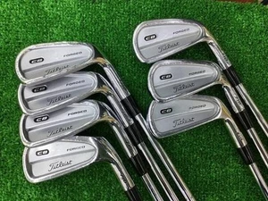 Titleist 710 CB Iron Set 7pcs 4-Pw Flex X Extra Stiff Dynamic Gold X100 - Picture 1 of 5