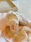 Mocassins anciens fourrure rose perles chaussures miniatures bébé vintage victorien