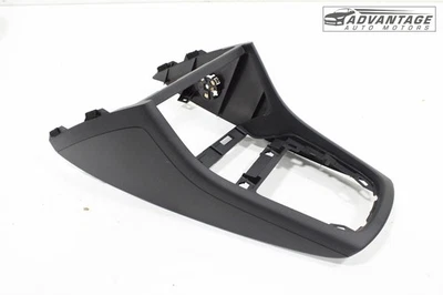 2015-2018 AUDI Q3 QUATTRO 8U ЦЕНТРАЛЬНАЯ КОНСОЛЬ ВЕРХНЯЯ ОТДЕЛКА КРЫШКА ПАНЕЛЬ КРОНШТЕЙН OEM - Изображение 1 из 4