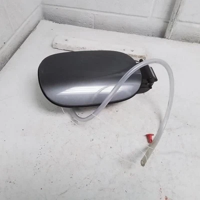 2019 PORSCHE CAYENNE OEM PORTA DE ENCHIMENTO DE COMBUSTÍVEL CINZA  - Imagem 1 de 4