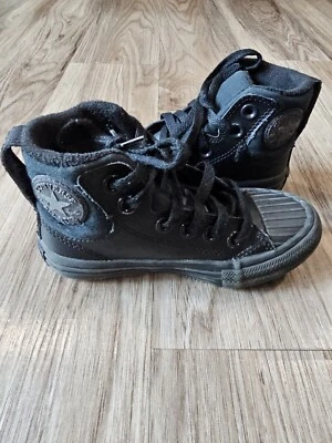 Converse Kids Size 11 Black Boot Shoe Counter Climate - Image 1 of 4