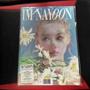 NAYEON (TWICE) - IM NAYEON - Exclusive Photo Card - Cover 04 - 1st Mini Album - Picture 1 of 3
