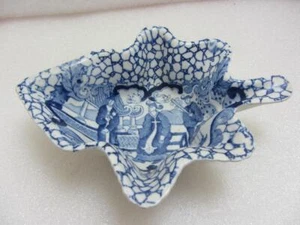 Antiguo plato de encurtido de hojas Adams Chinese Bird blanco y azul Transferware - Imagen 1 de 4