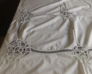 LARGE VINTAGE WHITE COTTON TABLECLOTH WITH STRING LACE & EMBROIDERY - 81" X 66" - Picture 1 of 5