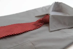 Kids Boys Red Black White Diagonal Patterned Elastic Neck Tie - Bild 1 von 2