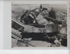 AVOCA, IA ORIGINAL PHOTO TRAIN WRECK VINTAGE 7X9 INCH RAILROAD 1939