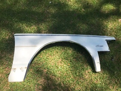 Guardabarros derecho Cadillac Seville 1980 1981 1982 1983 1984 1985 ***LIMPIO*** A+++ Foto 1 de 3