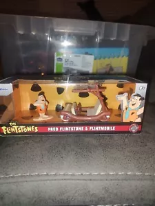 NEW Jada The Flintstones Fred Flintstones Flintmobile 1:32 Collectible & Figure - Picture 1 of 8