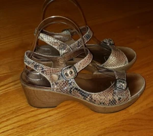 Dansko Snakeskin Print Leather sandals Womans Size 37/6.5-7 - Picture 1 of 9