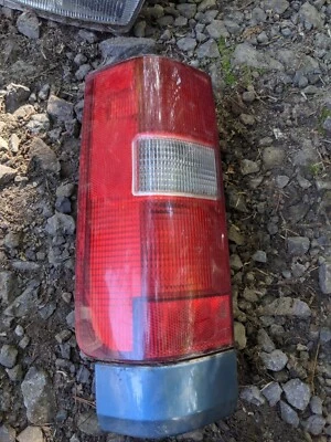 Volvo v70/850 1994-2000  left  Rear taillight lower 1995 1996 1997 1998 1999 - Image 1 of 2