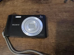 Sony Cyber-shot DSC-W800 Digital Camera READ DESC - Picture 1 of 4