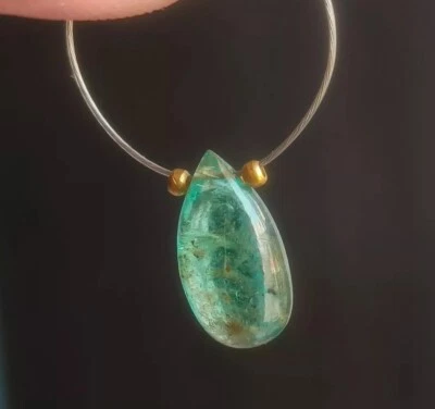 Briolette de lágrima suave esmeralda natural de Zambia de colección de 5,25 quilates 1 cuenta antigua Foto 1 de 4