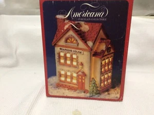 Colección Americana pintada a mano "Boarding House" iluminada. - Imagen 1 de 3