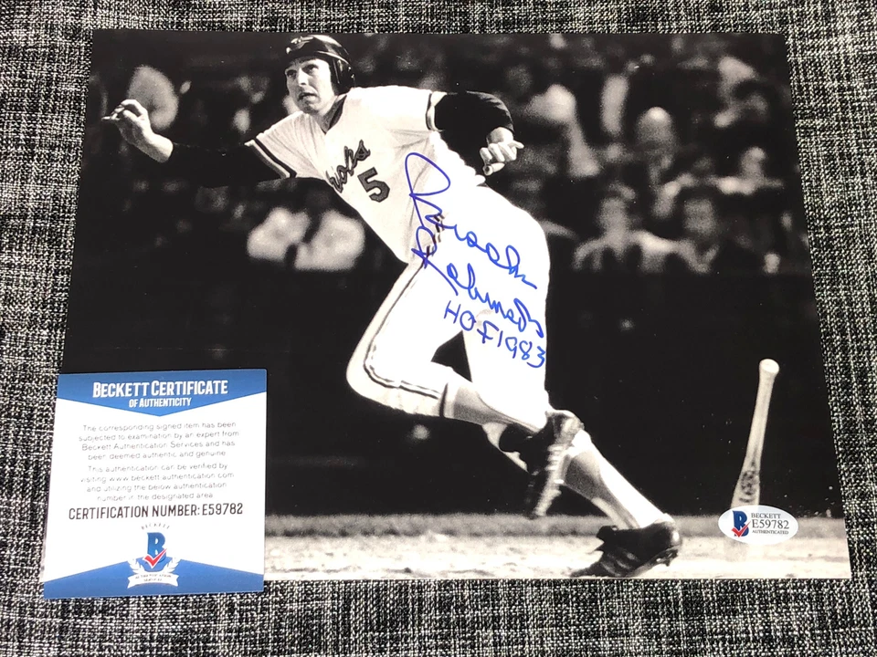BROOKS ROBINSON SIGNED AUTOGRAPH 8X10 PHOTO BALTIMORE ORIOLES HOF BECKETT COA - Image 1 of 1