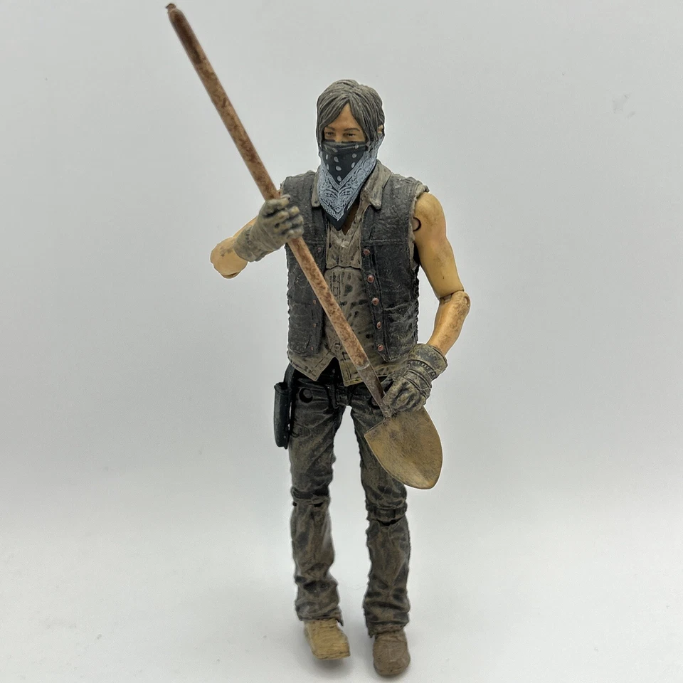 Figura Mcfarlane Toys The Walking Dead Daryl Dixon Grave Digger Serie 7 AMC Foto 1 de 3