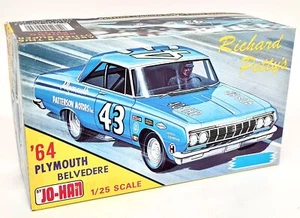 JO-HAN 1/25 Plymouth Belvedere 1964 Richard Petty Race Plastic Model Car Kit - Picture 1 of 8