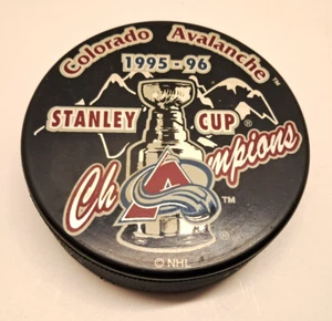 Colorado Avalanche 95-96 Stanley Cup Champions Puck - Picture 1 of 4