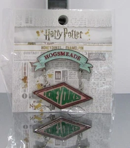 Prendedor colgante Harry Potter Loungefly Honeydukes Hogsmeade RARO - Imagen 1 de 6