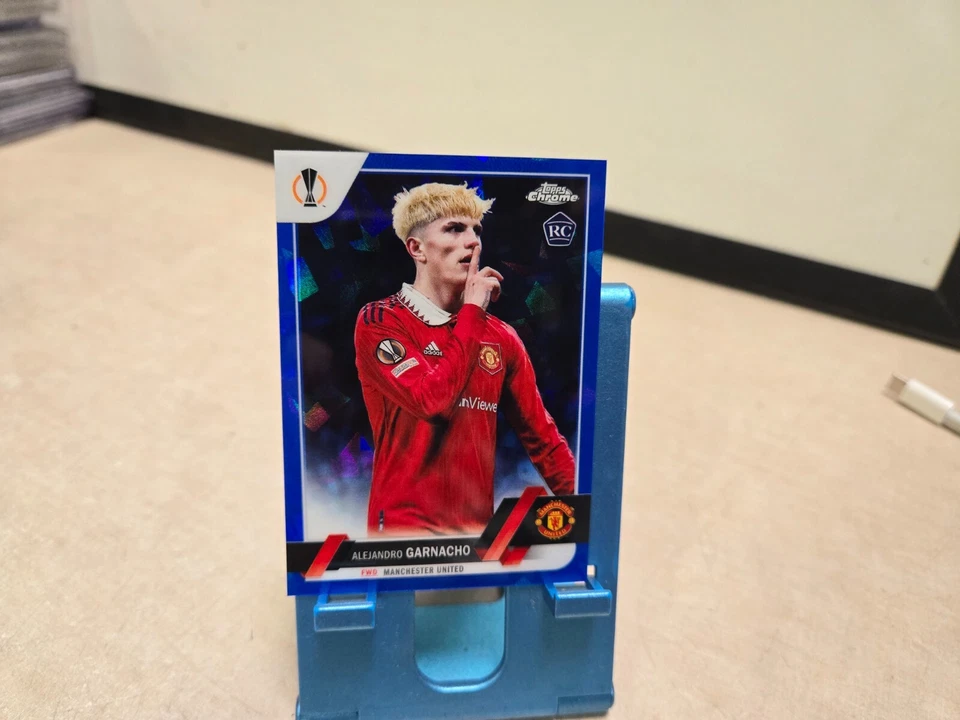 2022-23 Topps Chrome Sapphire Alejandro Garnacho Photo Image Variation RC SP #50 - Image 1 of 2