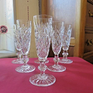 6 flutes a champagne en cristal de saint louis modèle versailles  H 17 cm - Picture 1 of 10