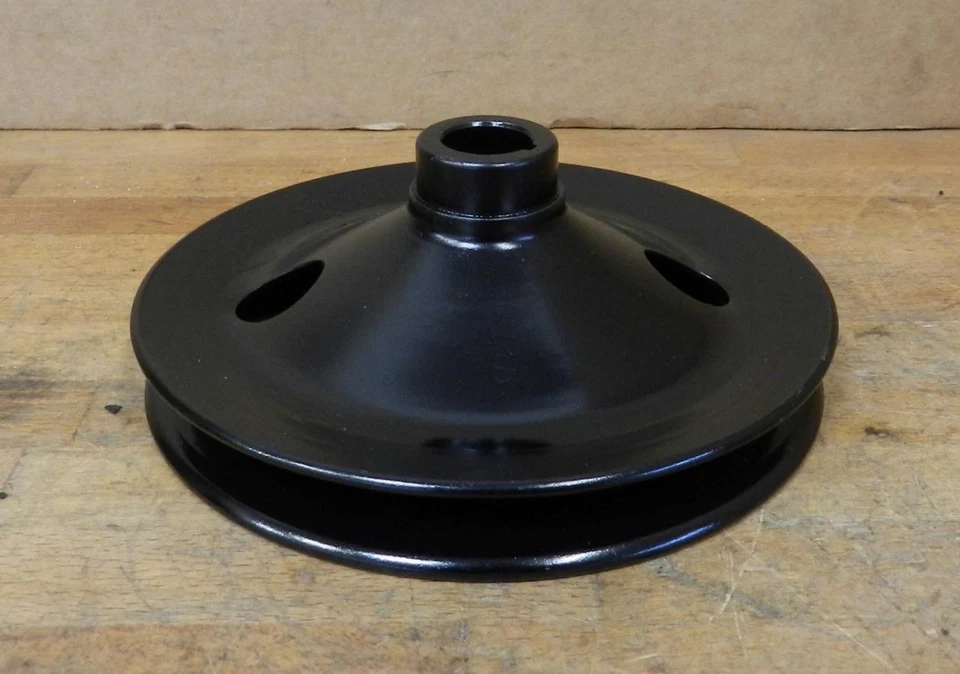 1971-74 Buick Skylark GS Riviera V8 used power steering pump pulley 1235776 - Image 1 of 4