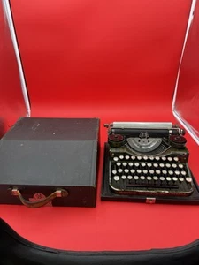 1927 Underwood Standard Portable Typewriter Four Bank Keyboard For Repair/ Parts - Picture 1 of 11