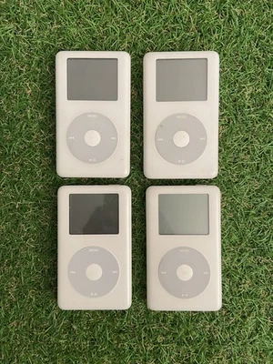 Apple iPod Classic A1059 White 20GB X 4 FAULTY SPARES REPAIR (A600) - Image 1 of 4