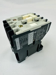 Allen-Bradley 700-F400A4 Control Relay - Picture 1 of 8