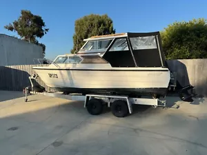 WHITLEY 20' LAST CHANCE TO BUY THIS BOAT INBOARD OUTBOARD 140 HP CABIN REGO - Picture 1 of 24