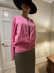 lilly pulitzer rosa Knopfleiste Strickjacke Pullover Gr. M gebraucht, in einwandfreiem Zustand - Bild 1 von 10