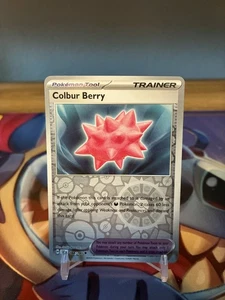 Pokemon - Colbur Berry 168/191 - Reverse Holo - SV08 Surging Sparks - Picture 1 of 2