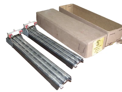 TRIX TTR BUFFER STOP ON RAIL X 2 865 BOXED NEAR MINT OO GAUGE BAKELITE - Image 1 of 2